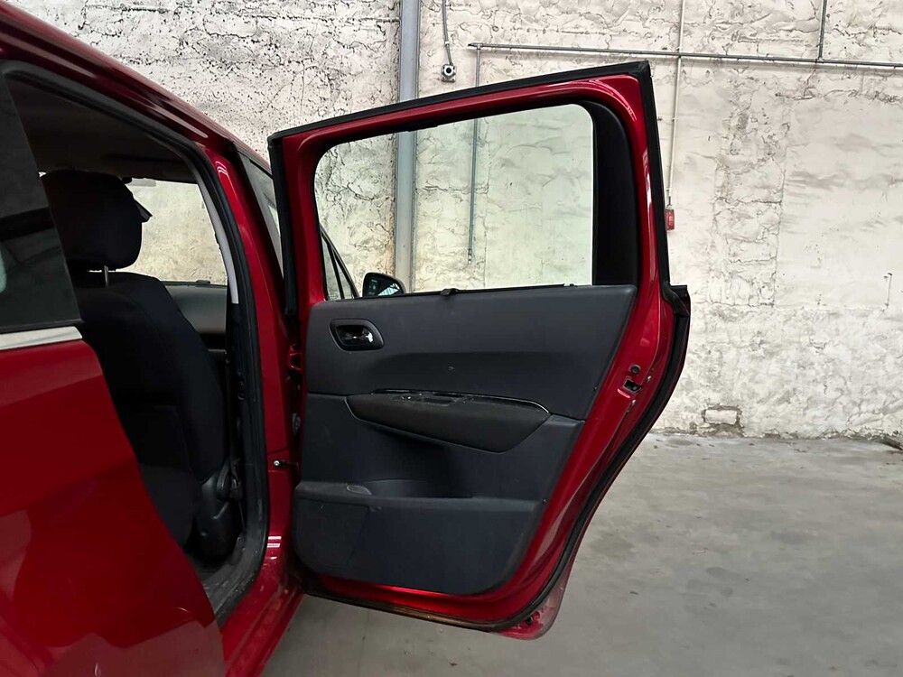 Peugeot 5008 1.6 VTi ST 5p. 120PS 2010 -Orig. NL-, 36-NSP-8