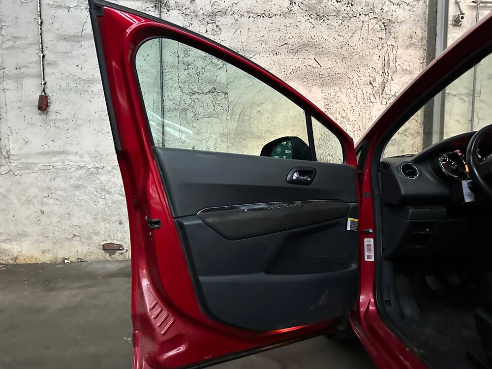 Peugeot 5008 1.6 VTi ST 5p. 120PS 2010 -Orig. NL-, 36-NSP-8