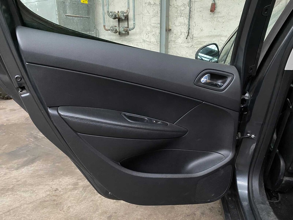 Peugeot 308 1.6 THP Féline 174PS 2008 -Orig. NL-, 51-GDN-2