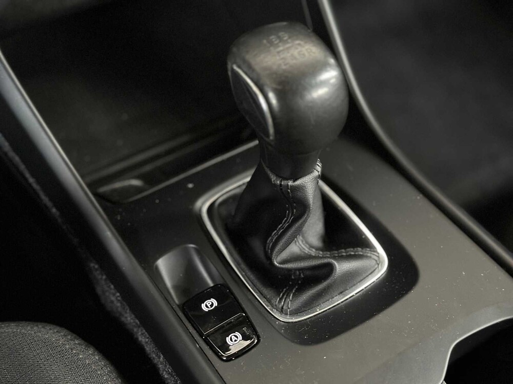 Volvo XC40 Momentum 156PS 2019, X-713-ZB