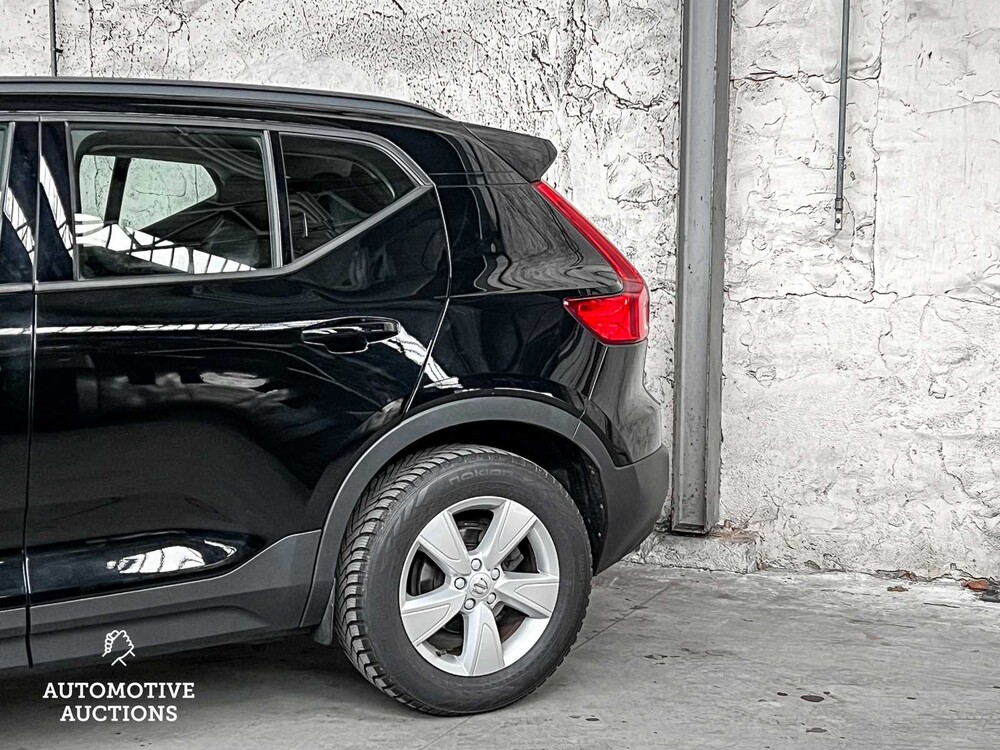 Volvo XC40 Momentum 156PS 2019, X-713-ZB
