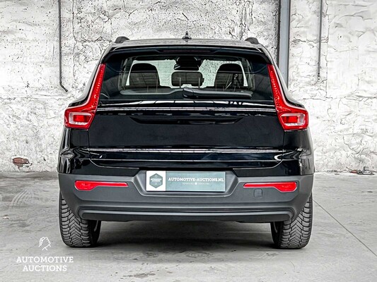 Volvo XC40 Momentum 156hp 2019, X-713-ZB