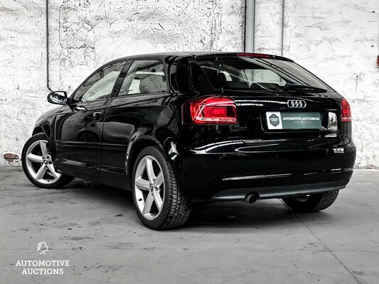 Audi A3 1.6 Attraction -Facelift- 102hp 2010, HN-388-R