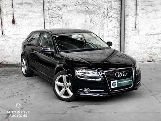 Audi A3 1.6 Attraction -Facelift- 102pk 2010, HN-388-R