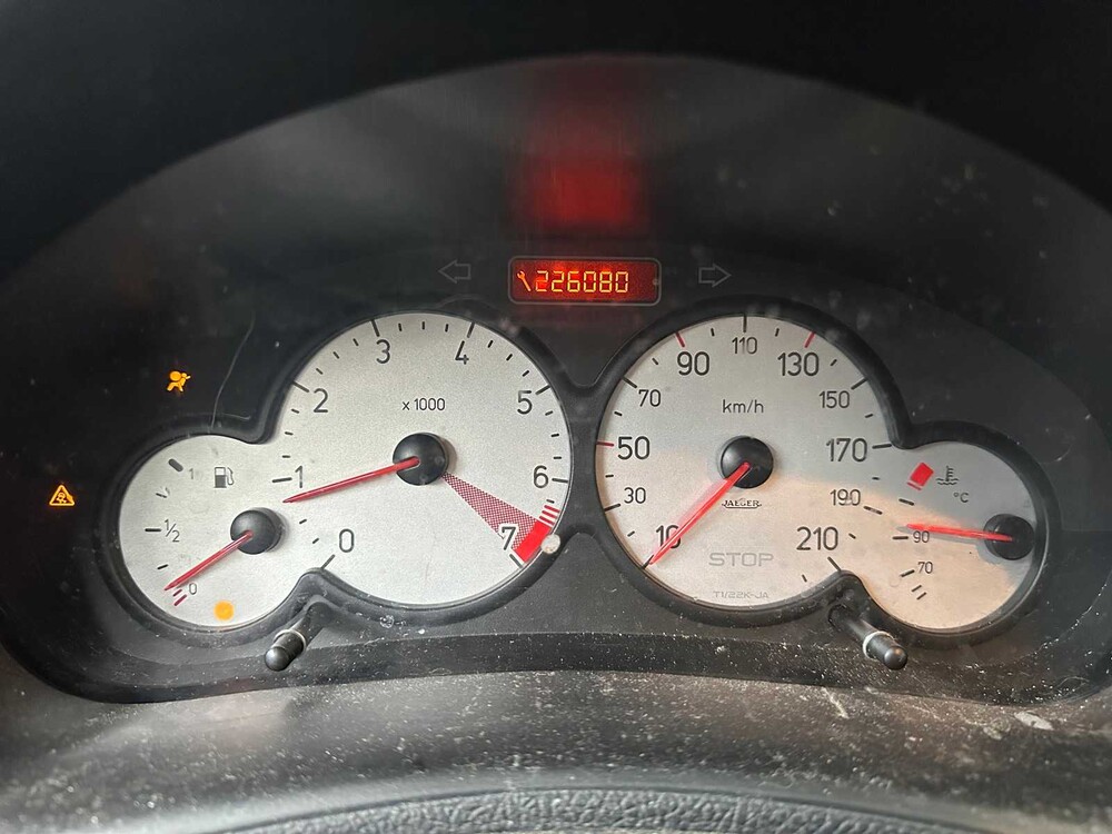 Peugeot 206 CC 1.6-16V 109PS 2006, SF-991-Z