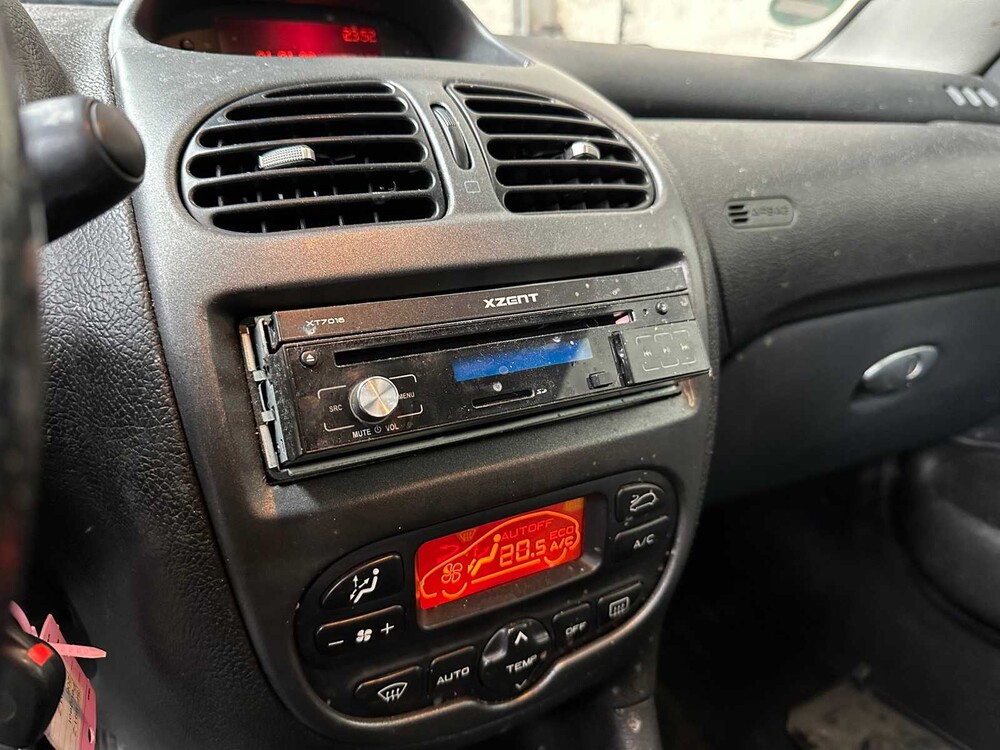 Peugeot 206 CC 1.6-16V 109PS 2006, SF-991-Z