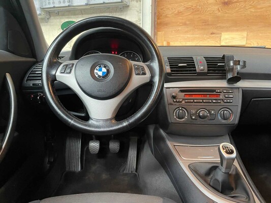 BMW 1 Series 116i 116hp 2005, 8-ZLB-15