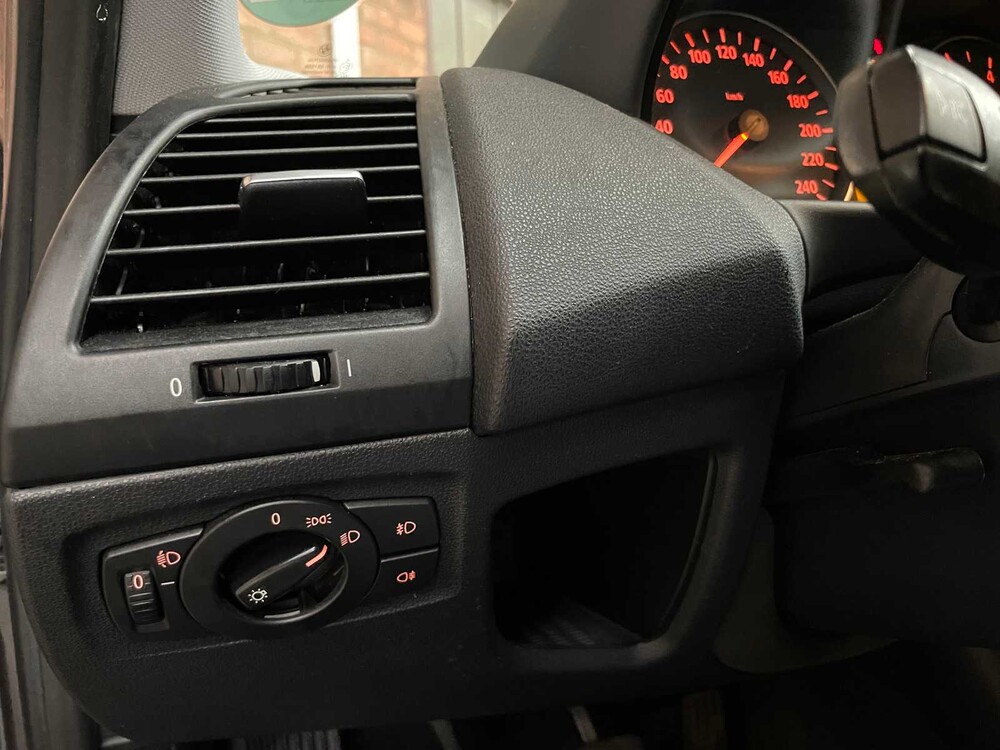 BMW 116i High Executive 116PS 2006 1er, 2-XGS-39