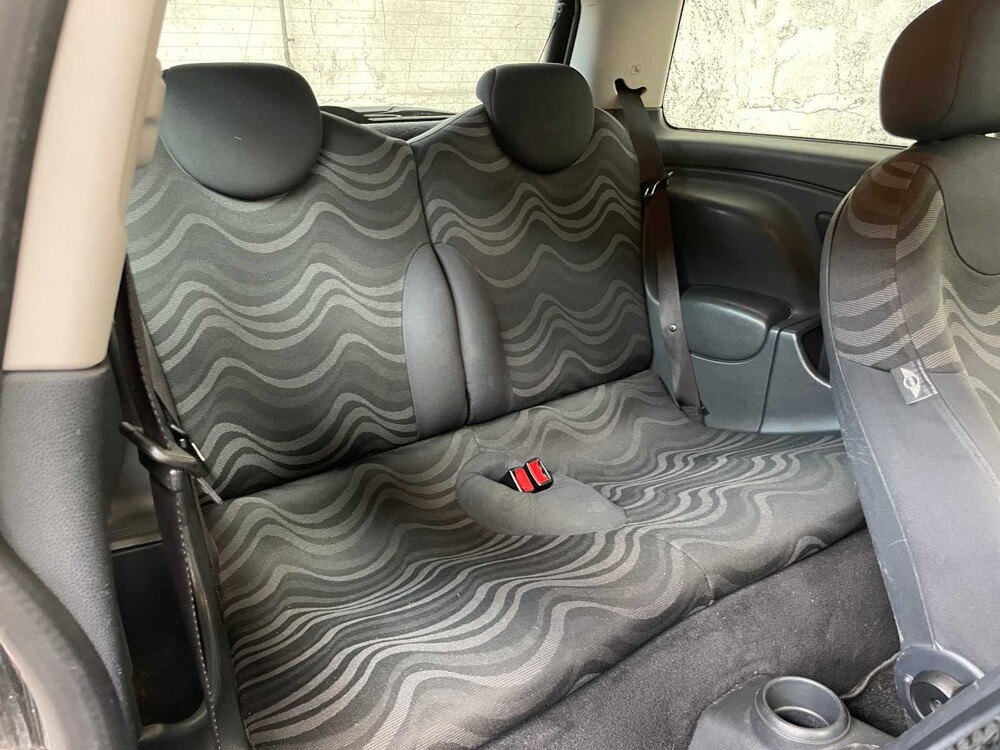 Mini One 1.6 90PS 2002, 7-TGH-18