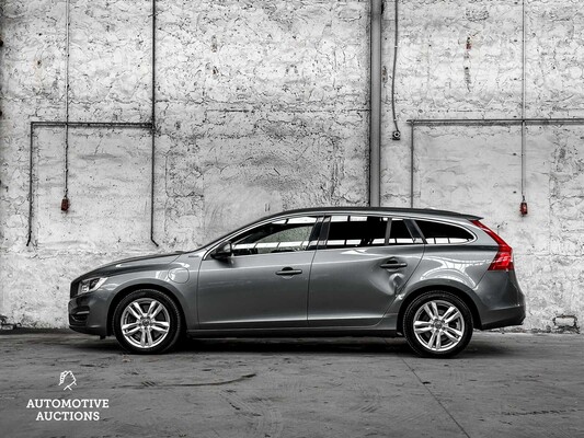 Volvo V60 2.4 D5 Twin Engine Special Edition 163pk 2015, NH-759-L