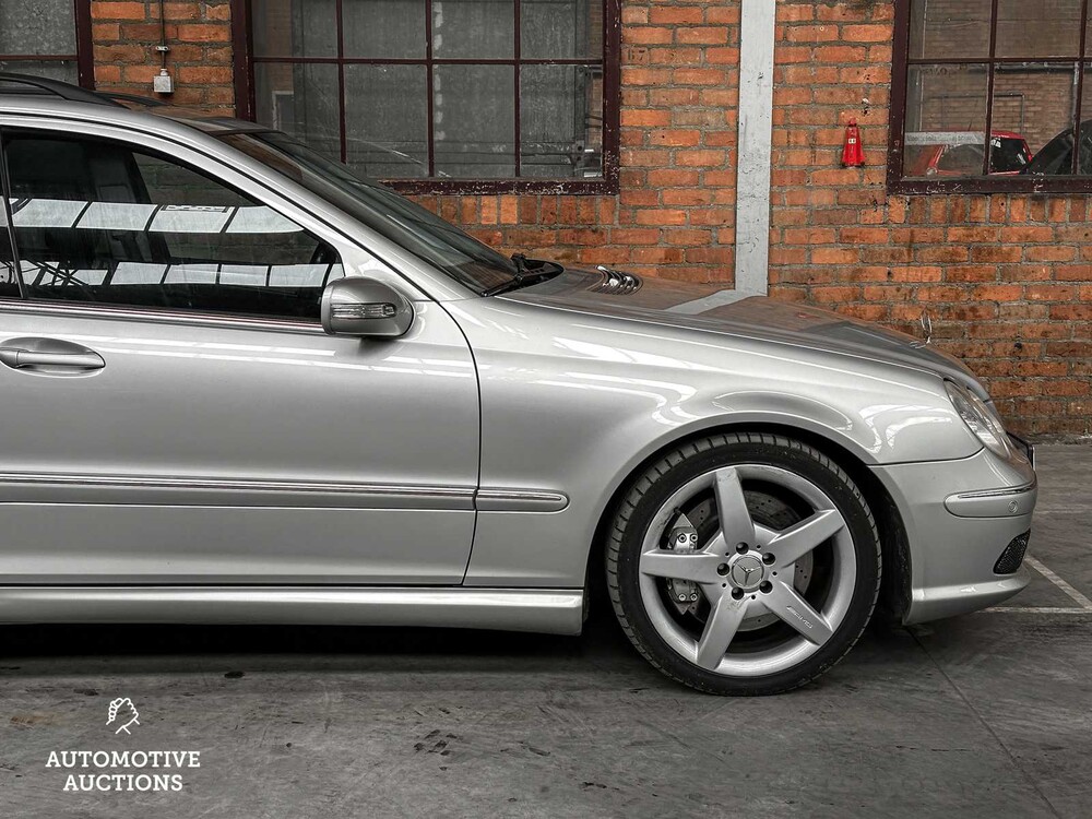 Mercedes-Benz C55 AMG 5.5 V8 367hp 2004 C-Class Combi, GP-367-T