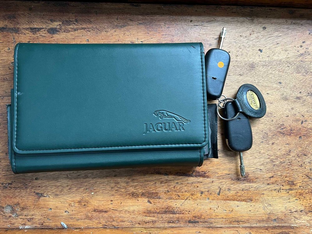 Jaguar XJR 4.2 V8 Super 396pk 2003, TX-524-X