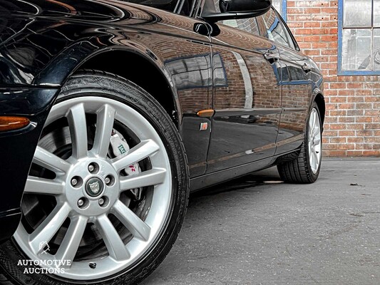 Jaguar XJR 4.2 V8 Super 396hp 2003, TX-524-X