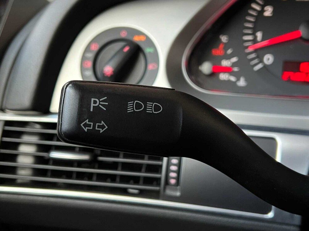 Audi A6 4.2 Quattro Pro Line 335pk 2006, P-122-KH Youngtimer