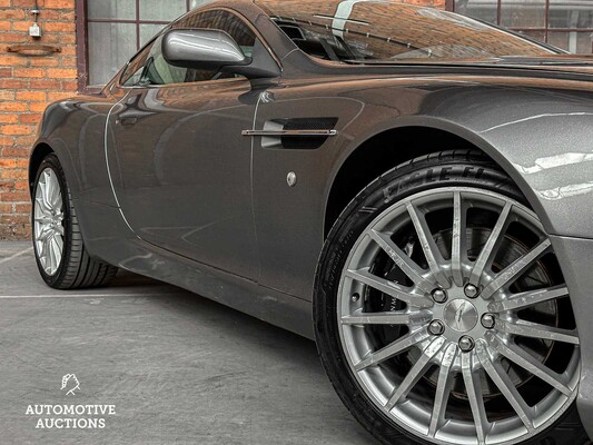 Aston Martin DB9 5.9 V12 457hp 2005 Youngtimer