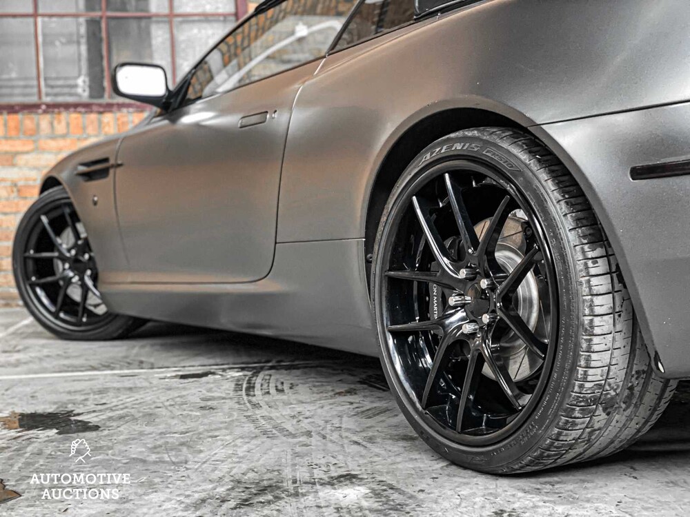 Aston Martin DB9 Cabriolet 5.9 V12 2007 -Youngtimer-