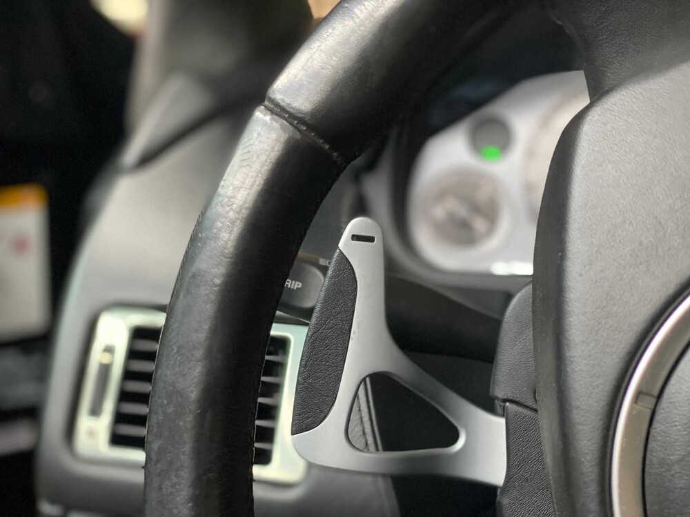 Aston Martin DB9 Cabriolet 5.9 V12 2007 -Youngtimer-