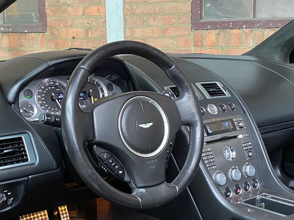 Aston Martin DB9 Cabriolet 5.9 V12 2007 -Youngtimer-