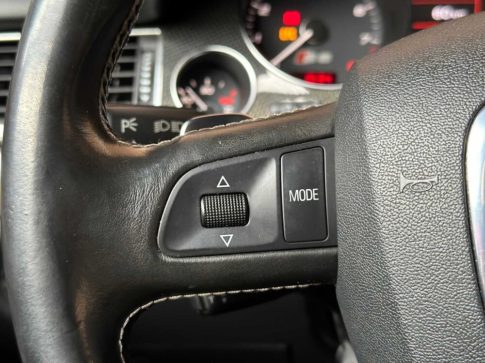 Audi S8 5.2 V10 Pro Line 450pk 2006, KS-763-K