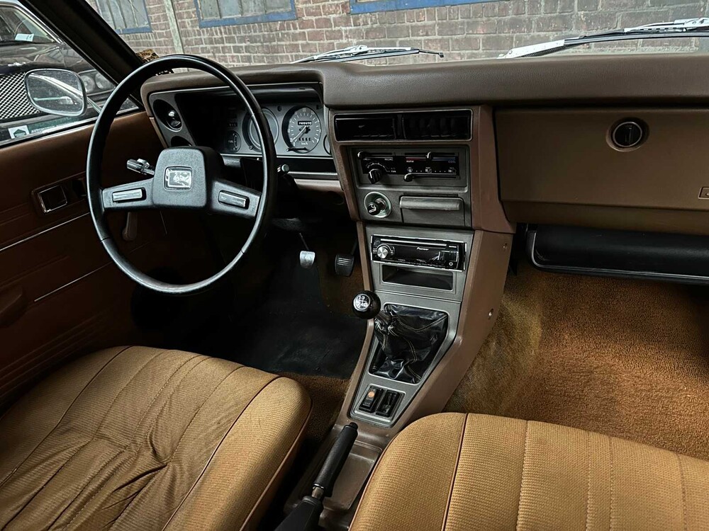 Toyota Carina 1.6 de Luxe 75pk 1976, 98-JU-66