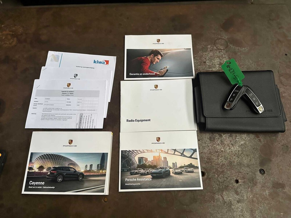 Porsche Cayenne E-Hybrid 3.0 V6 462hp Plug-In Sport-Chrono 2019 ORIG-NL, G-127-HL