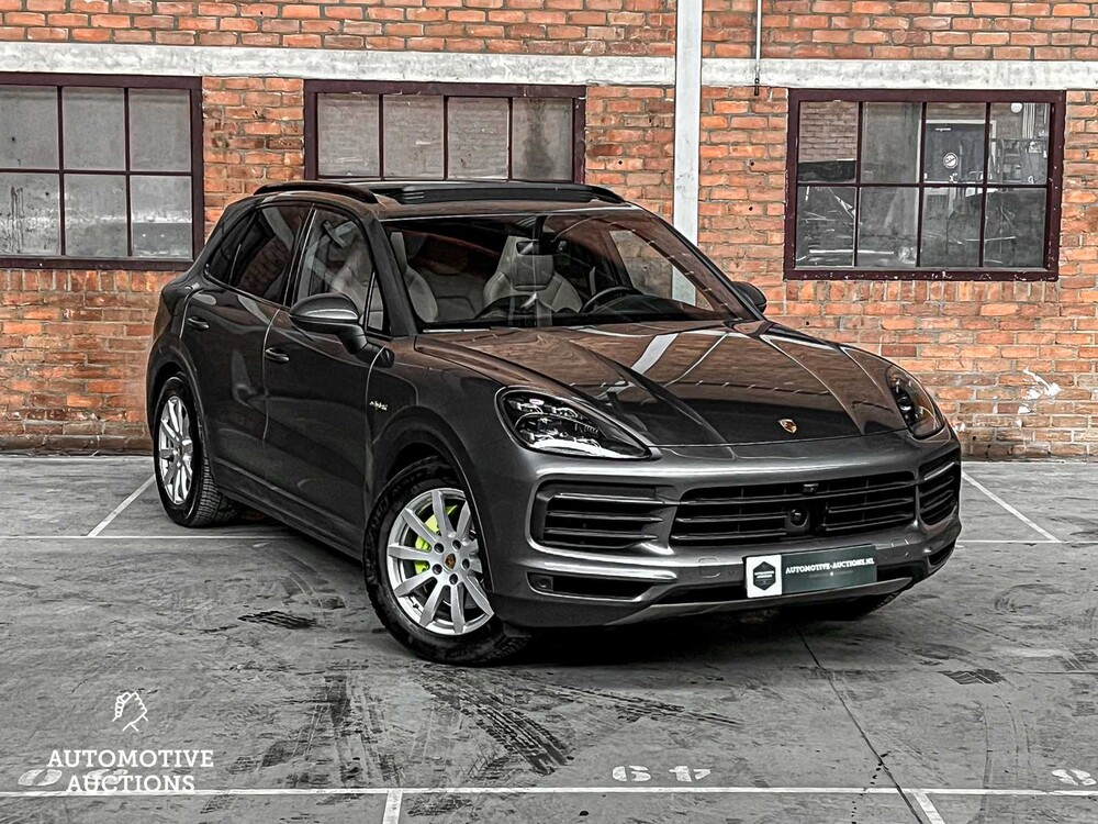 Porsche Cayenne E-Hybrid 3.0 V6 462hp Plug-In Sport-Chrono 2019 ORIG-NL, G-127-HL