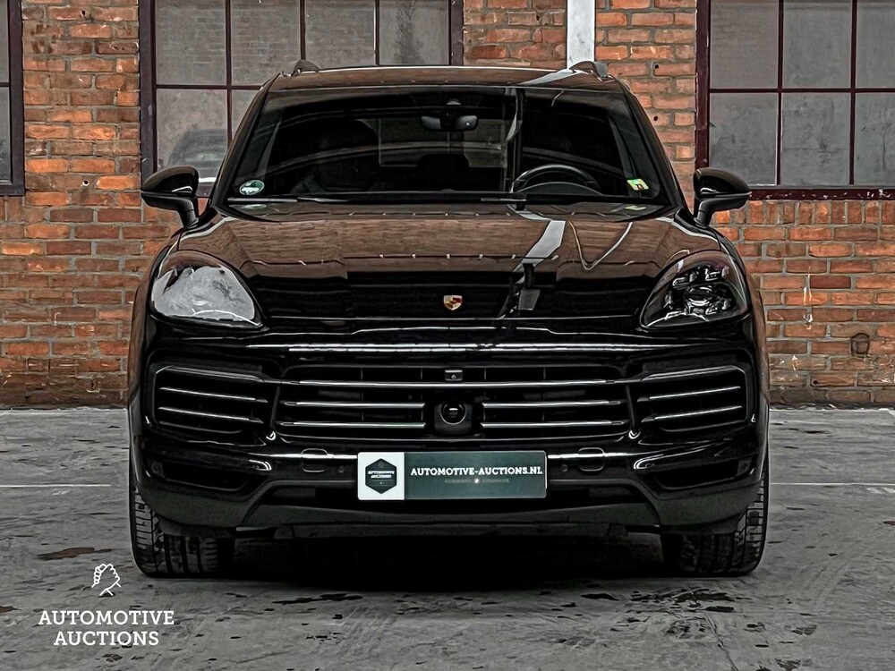 Porsche Cayenne E-Hybrid 3.0 V6 462hp 2018 Plug-In Sport-Chrono