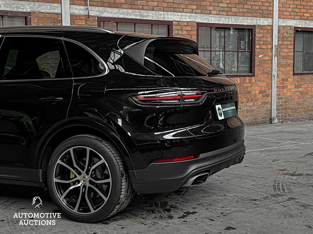 Porsche Cayenne E-Hybrid 3.0 V6 462hp 2018 Plug-In Sport-Chrono