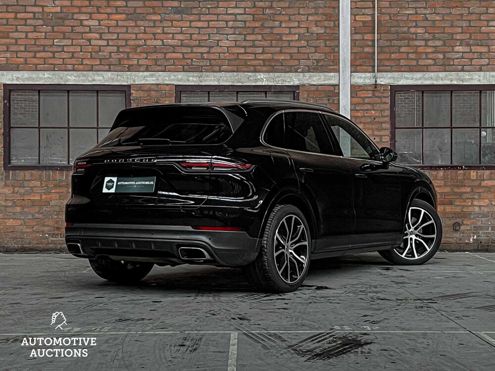 Porsche Cayenne E-Hybrid 3.0 V6 462hp 2018 Plug-In Sport-Chrono