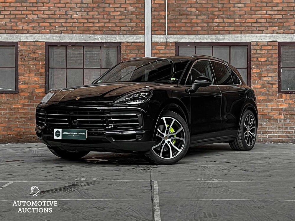 Porsche Cayenne E-Hybrid 3.0 V6 462hp 2018 Plug-In Sport-Chrono