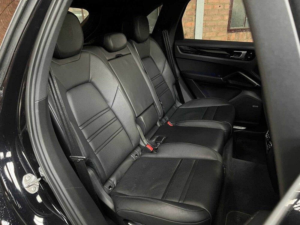 Porsche Cayenne E-Hybrid 3.0 V6 462hp 2018 Plug-In Sport-Chrono