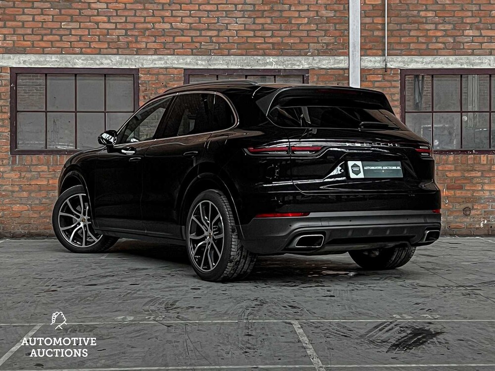 Porsche Cayenne E-Hybrid 3.0 V6 462hp 2018 Plug-In Sport-Chrono