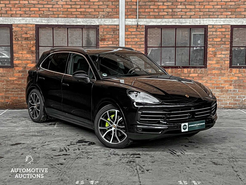 Porsche Cayenne E-Hybrid 3.0 V6 462hp 2018 Plug-In Sport-Chrono