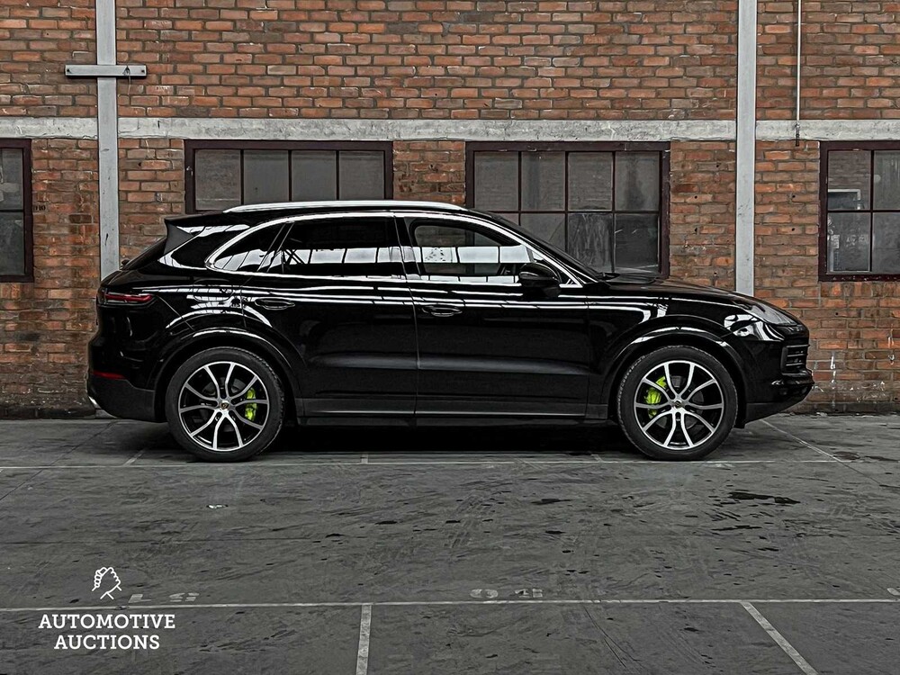 Porsche Cayenne E-Hybrid 3.0 V6 462hp 2018 Plug-In Sport-Chrono