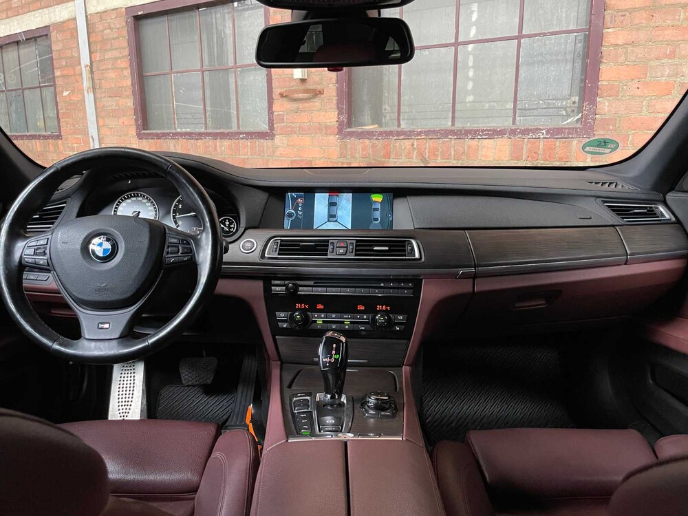 BMW 750i xDrive Executive V8 7-serie 408pk 2011 ORIG-NL, 21-PBB-4