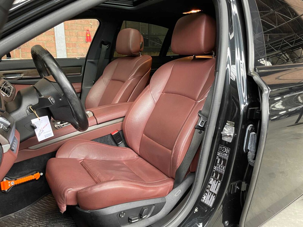 BMW 750i xDrive Executive V8 7-serie 408pk 2011 ORIG-NL, 21-PBB-4