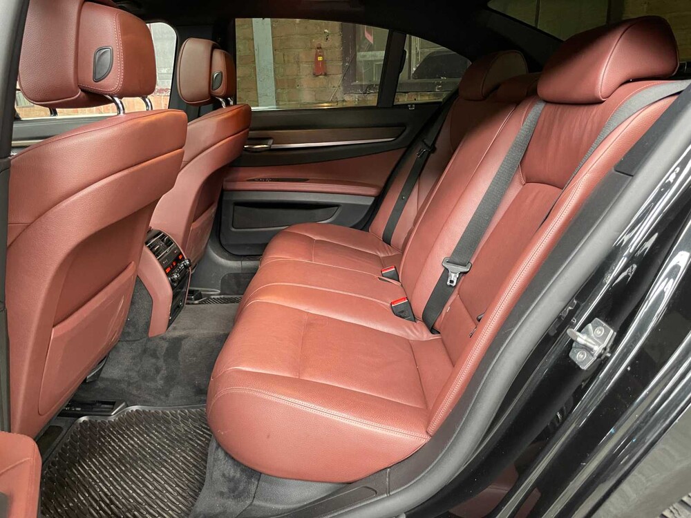 BMW 750i xDrive Executive V8 7-serie 408pk 2011 ORIG-NL, 21-PBB-4