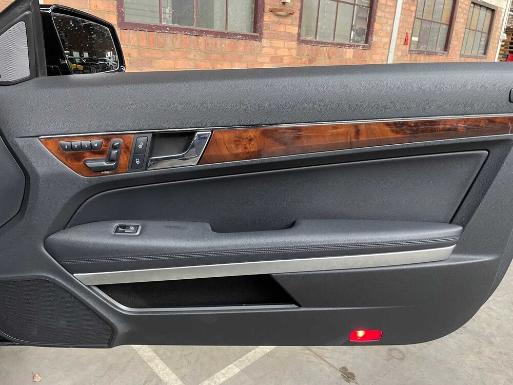 Mercedes-Benz E350 Cabriolet 3.5 V6 CGI Avantgarde 7G-Tronic Plus 306PS 2012 E-Klasse, R-976-XF