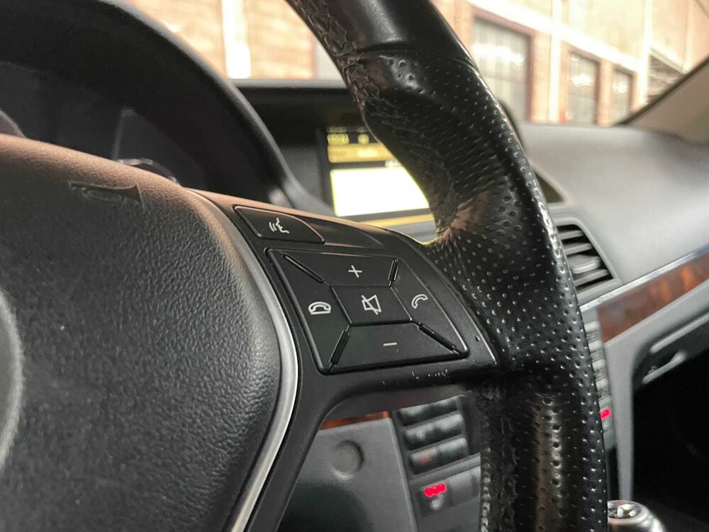 Mercedes-Benz E350 Cabriolet 3.5 V6 CGI Avantgarde 7G-Tronic Plus 306PS 2012 E-Klasse, R-976-XF