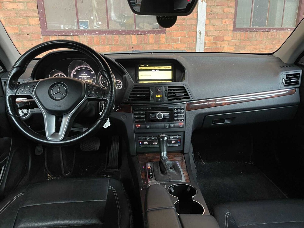 Mercedes-Benz E350 Cabriolet 3.5 V6 CGI Avantgarde 7G-Tronic Plus 306PS 2012 E-Klasse, R-976-XF