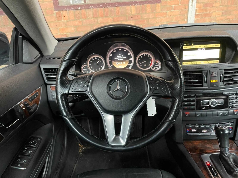 Mercedes-Benz E350 Cabriolet 3.5 V6 CGI Avantgarde 7G-Tronic Plus 306PS 2012 E-Klasse, R-976-XF