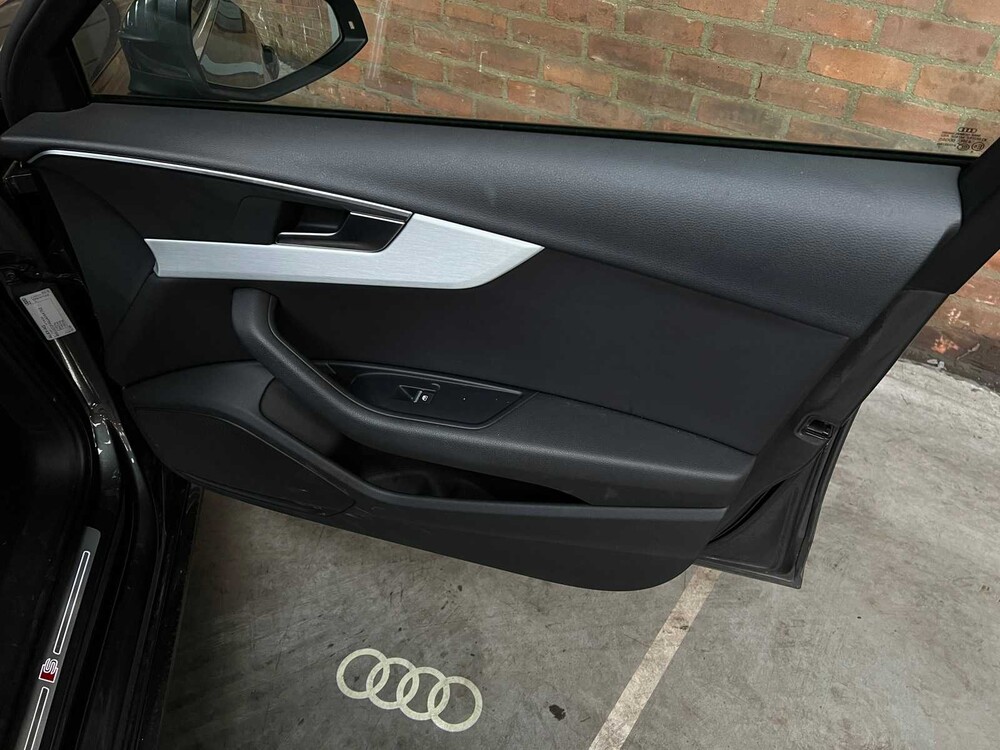 Audi A4 Avant S-Line 2.0 TDI Sport Edition 150hp 2018 ORIG-NL, PX-033-L