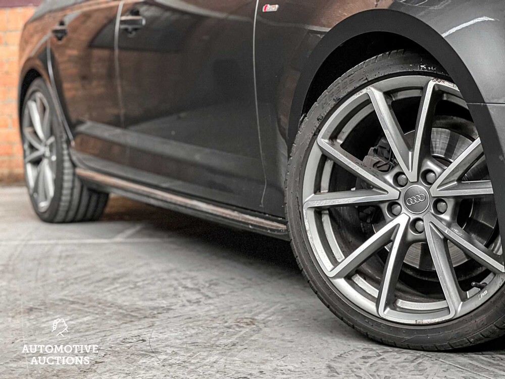 Audi A4 Avant S-Line 2.0 TDI Sport Edition 150hp 2018 ORIG-NL, PX-033-L