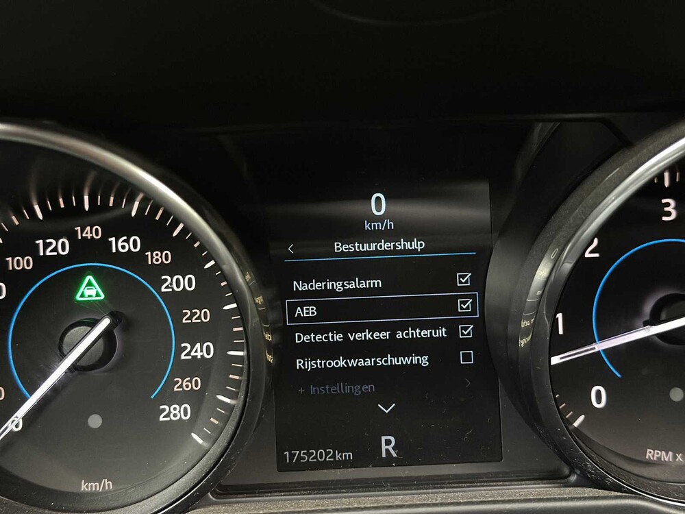 Jaguar XF 3.0d Portfolio -FACELIFT- 300hp 2016 ORIG-NL, JS-305-N