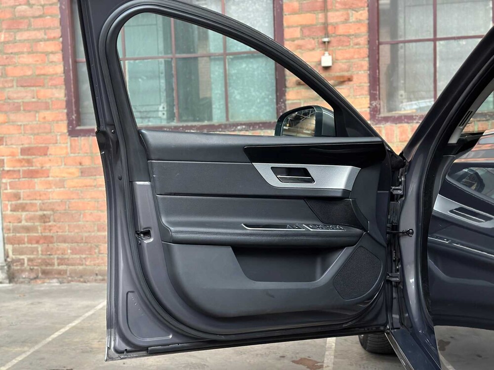 Jaguar XF 3.0d Portfolio -FACELIFT- 300hp 2016 ORIG-NL, JS-305-N