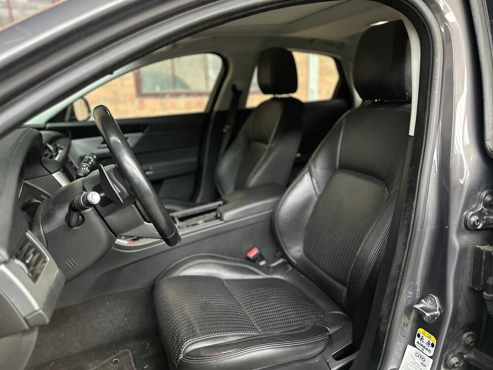 Jaguar XF 3.0d Portfolio -FACELIFT- 300hp 2016 ORIG-NL, JS-305-N