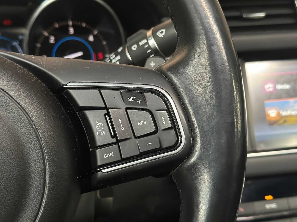 Jaguar XF 3.0d Portfolio -FACELIFT- 300hp 2016 ORIG-NL, JS-305-N