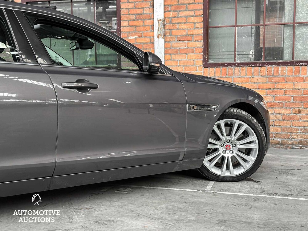 Jaguar XF 3.0d Portfolio -FACELIFT- 300hp 2016 ORIG-NL, JS-305-N