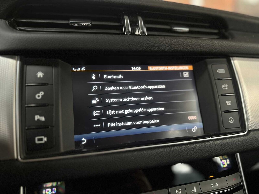 Jaguar XF 3.0d Portfolio -FACELIFT- 300hp 2016 ORIG-NL, JS-305-N