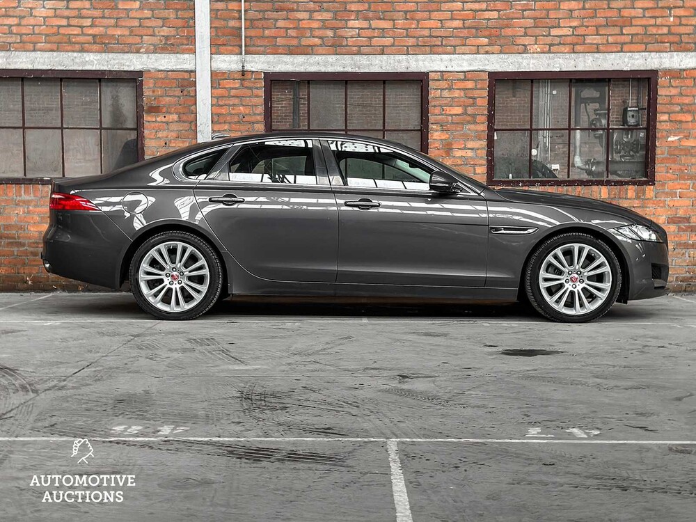Jaguar XF 3.0d Portfolio -FACELIFT- 300hp 2016 ORIG-NL, JS-305-N